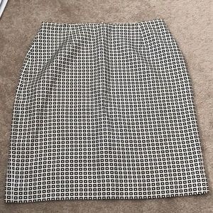 Black and white Ann Taylor skirt!